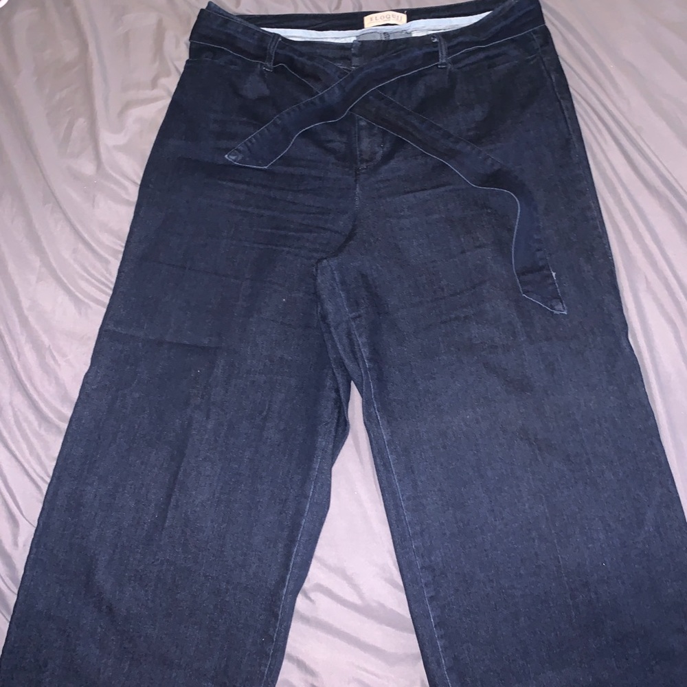 Flare leg jeans with tie belt